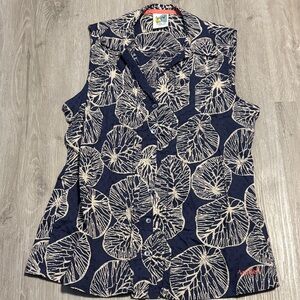 Navy and Cream Leaf Print‎ Sleeveless Top